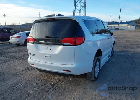 2022 Chrysler Voyager Lx из США, поврежденный, VIN 2C4RC1CG0NR205280